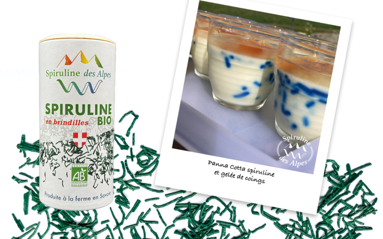 Panna cotta à la spiruline et gelée de coing